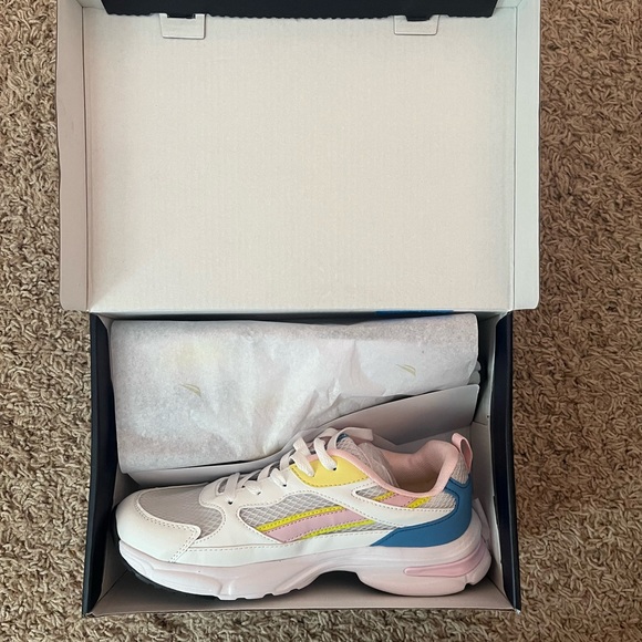 Nautica Little and Big Girls Jalto Sneakers - Picture 6 of 6